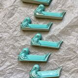 Duck-shaped ceramic knife rest