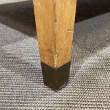 Lit de repos anglais début XXème en chêne, quelques tâches sur le tissu