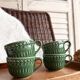 Lot de 4 tasses et assiettes