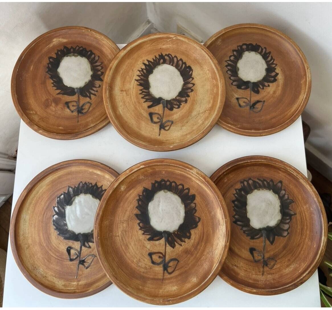 Set of 6 dessert plates with sunflower decoration, La Colombe Vallauris