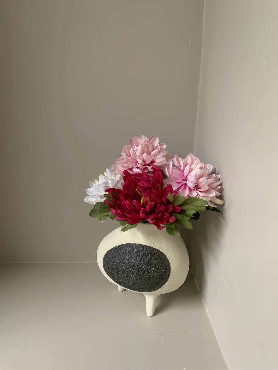 Vase en grès blanc
