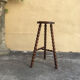 Tabouret haut tripode