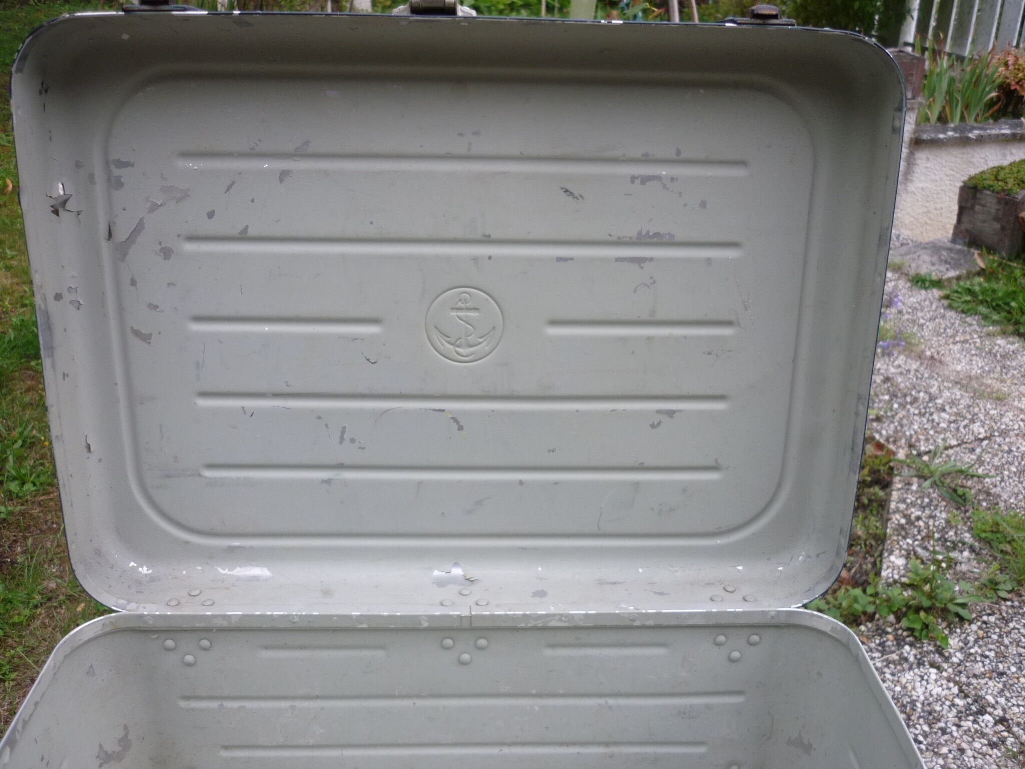 Iron trunk case marine anchor