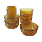 6 bols en verre opaque jaune de chez Lever en très bon état.