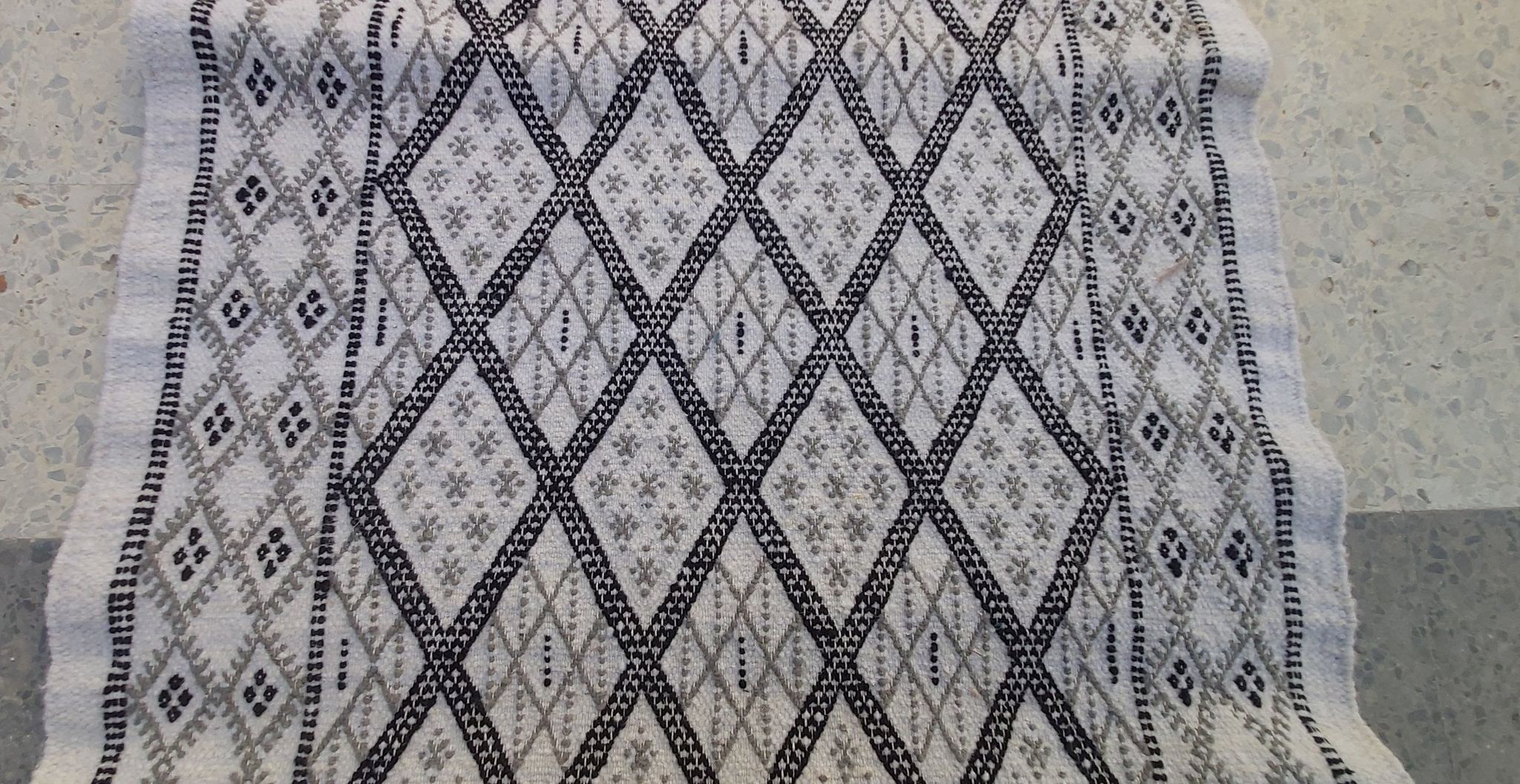 Handmade white carpet corridor 370x80cm