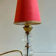 Vintage table lamp in brass and glass - mid 20th century.