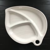 Plat feuille  en faïence blanche