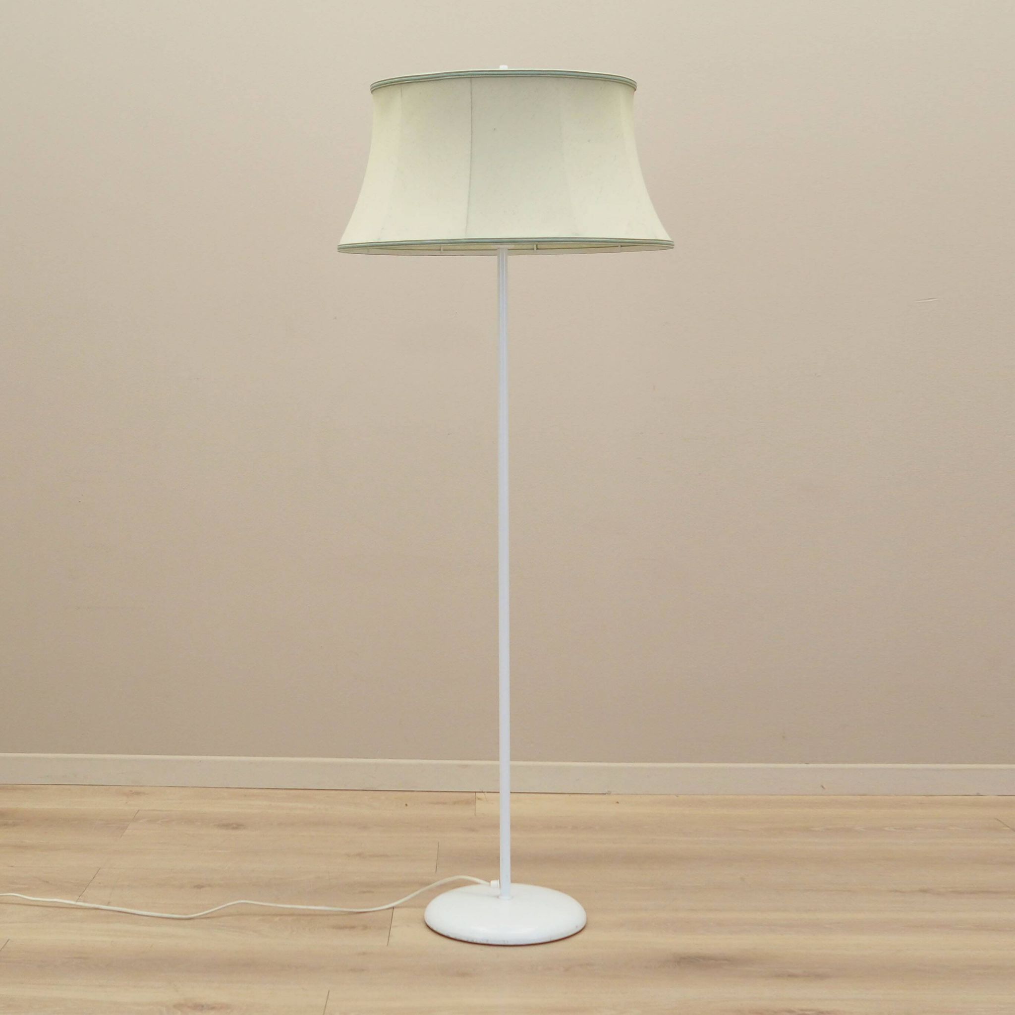 Lampadaire, design danois, années 1970, production : Danemark