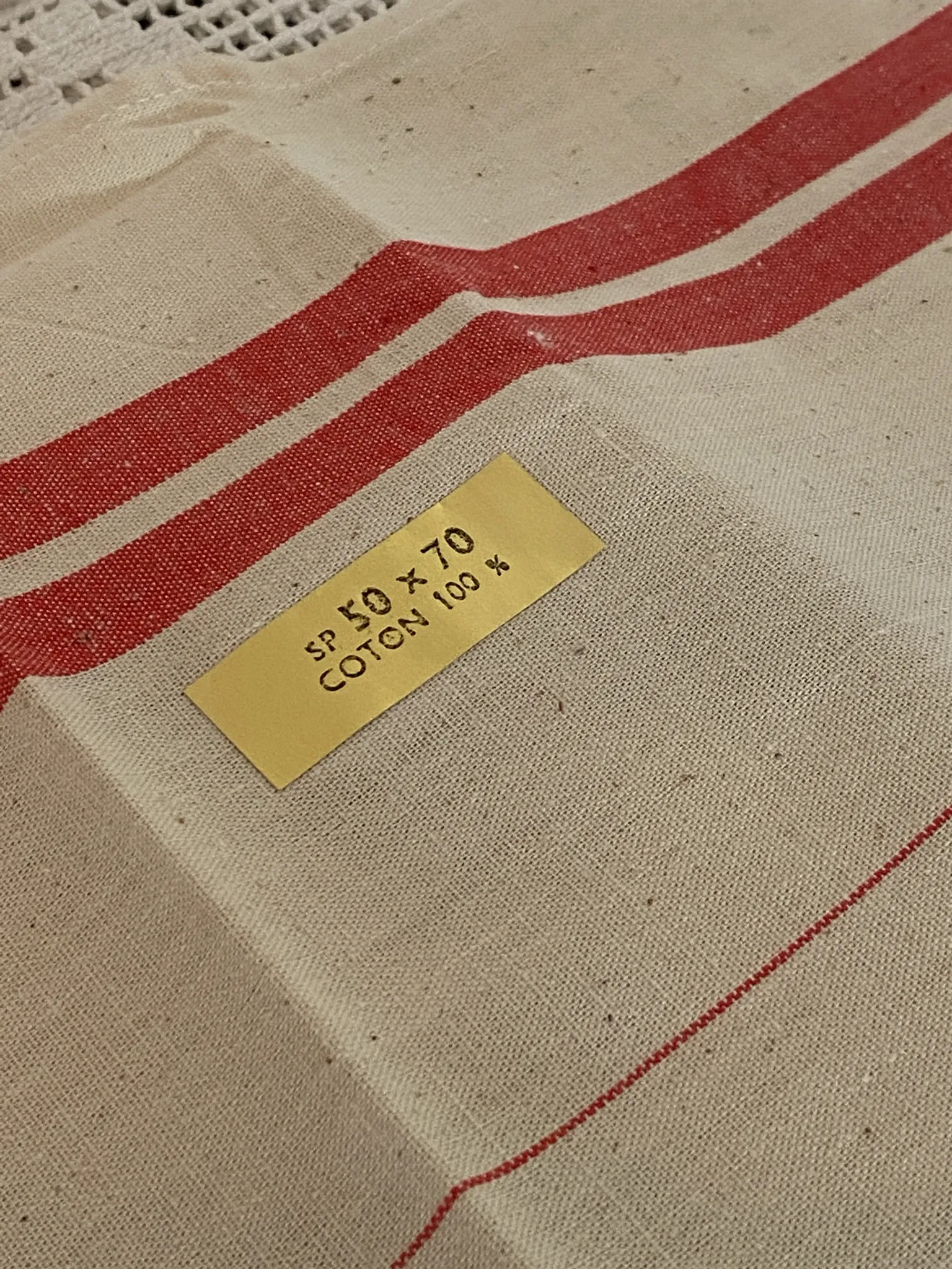 Three new multicoloured tea towels made of Cholet fabric, 100% cotton.