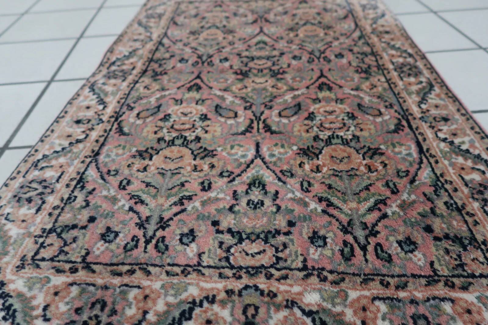 Handmade vintage Persian Kerman rug  61cm x 97cm 1950s
