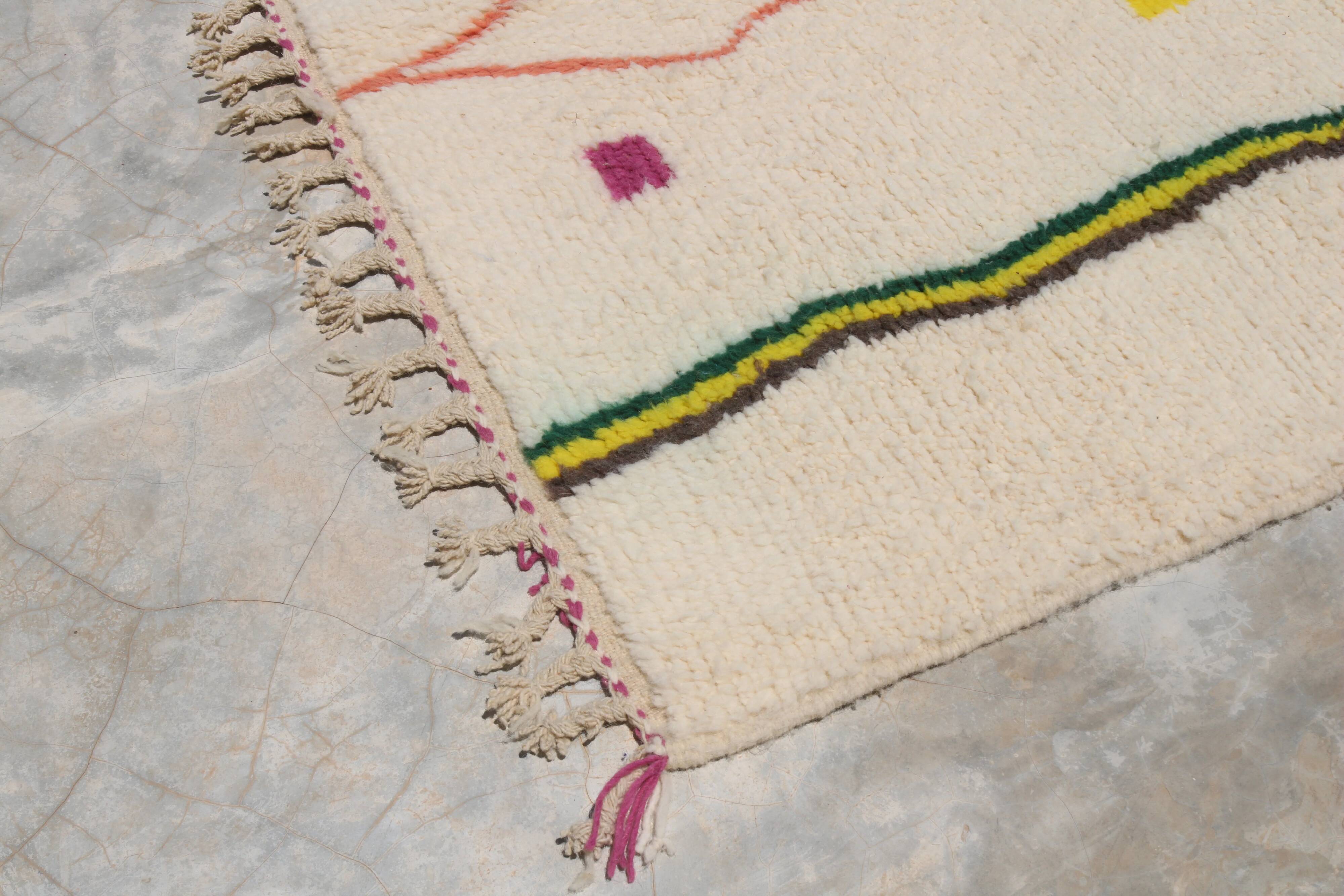 Handmade Azilal rug, 230 x 155 cm, AZ823