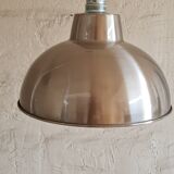 Enamelled sheet metal hanging lamp