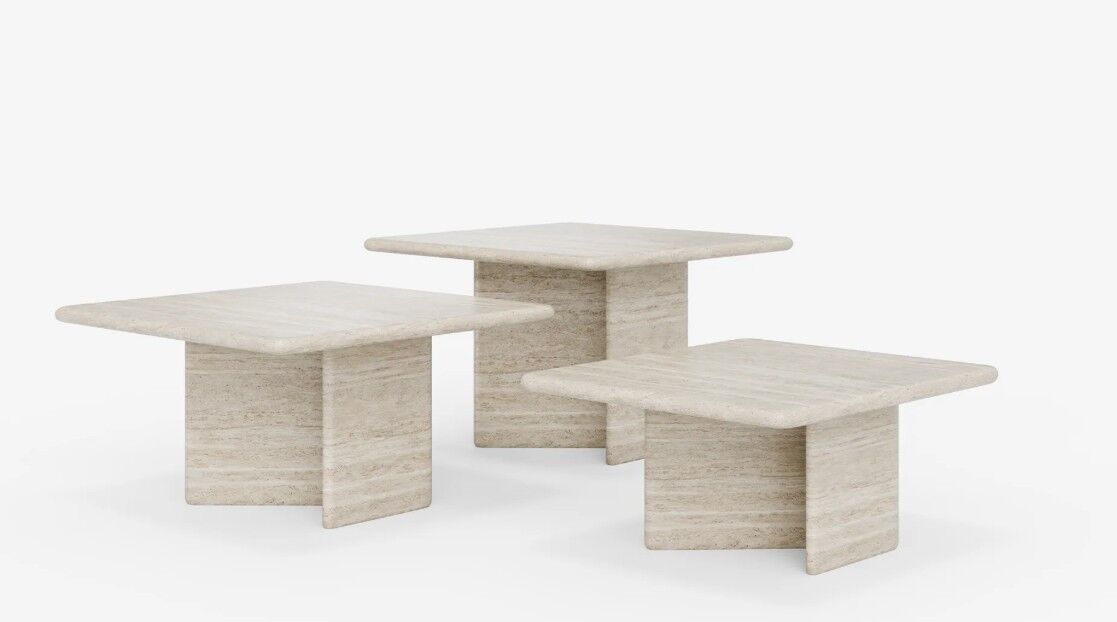 Ensemble de tables basses empilables en travertin