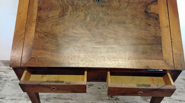 Bureau de pente, dos d’âne, secrétaire ancien