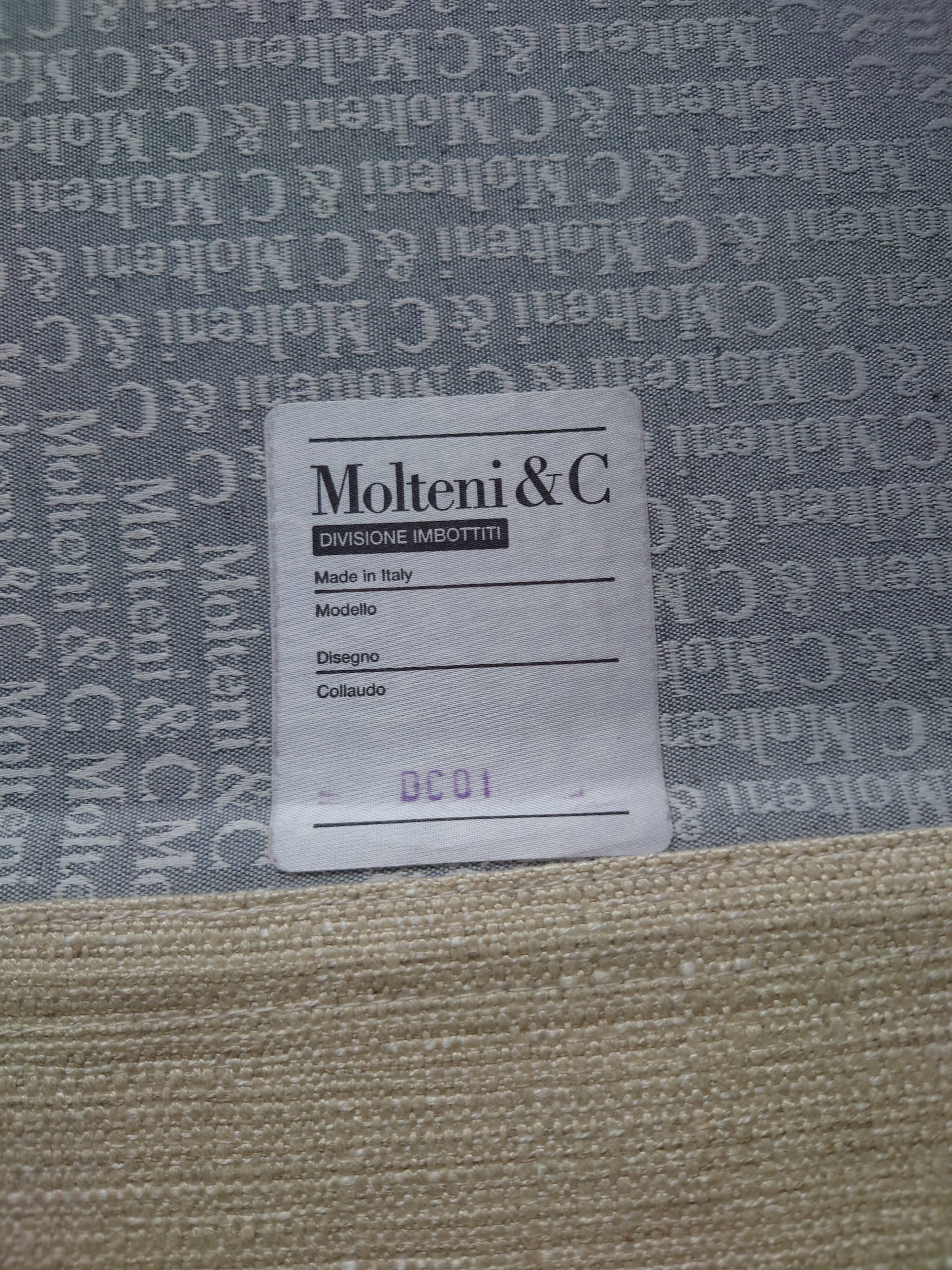 Molteni Reversi Ottoman Pouf