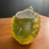 Pitcher bunch yellow and green grape slurry