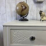 Antique chest of drawers