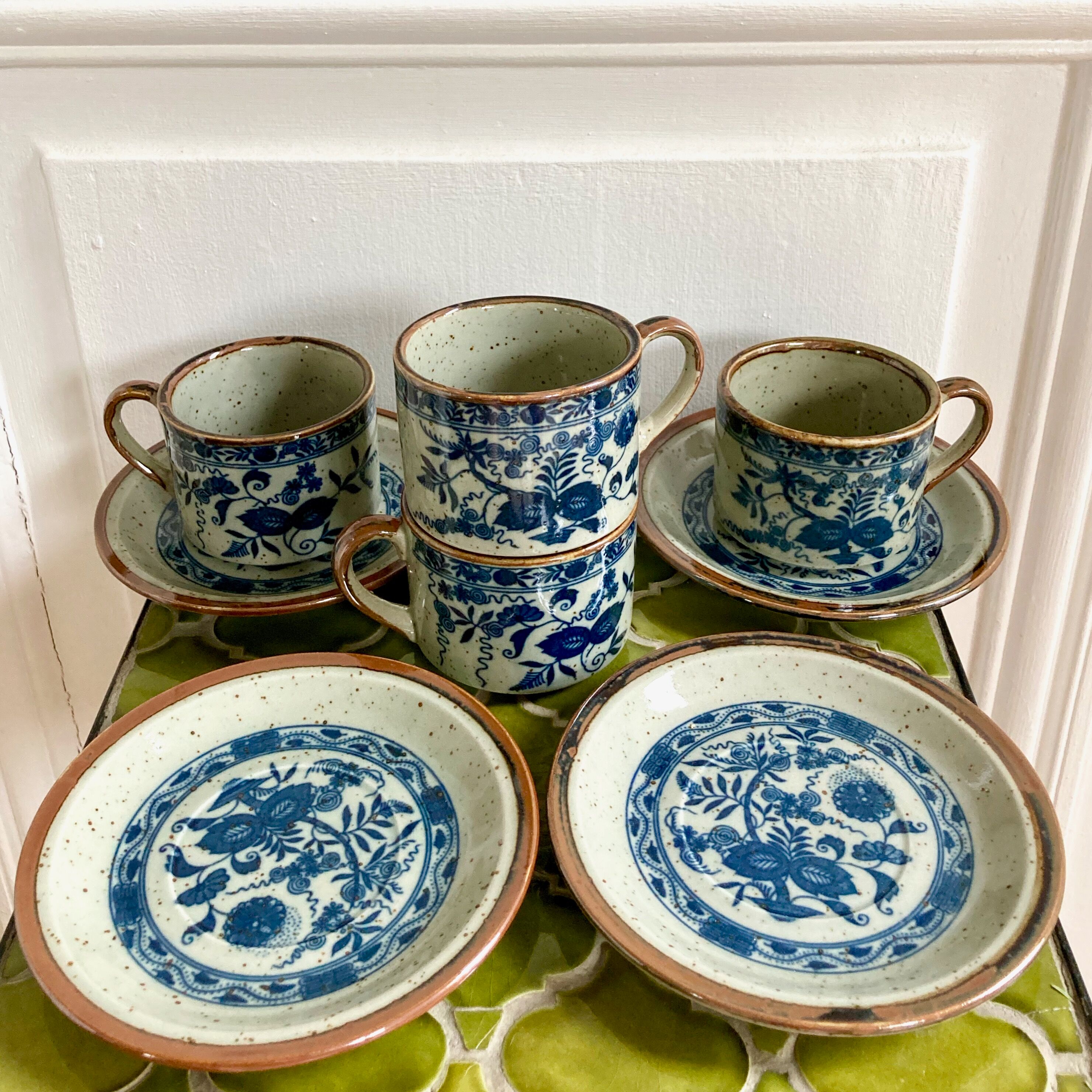 Flowerstone cups and plates