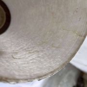 Porte-parapluie vintage avec accents de bois