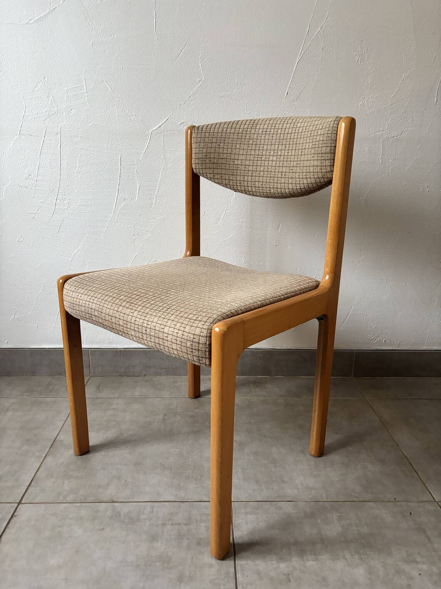 Set of 4 Scandinavian Baumann chairs in solid elm – 1970s