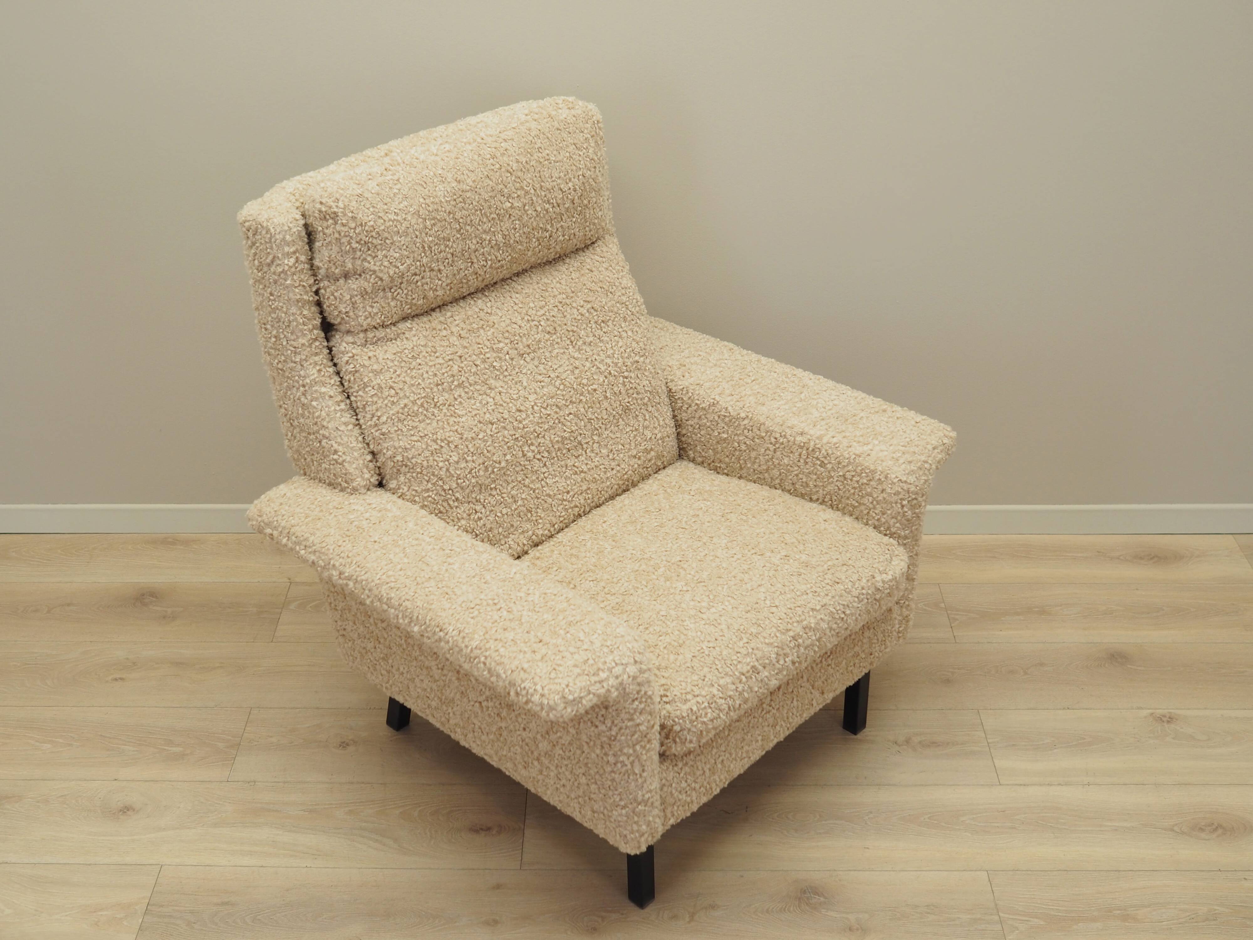 Fauteuil danois beige par Arne Vodder, années 1960