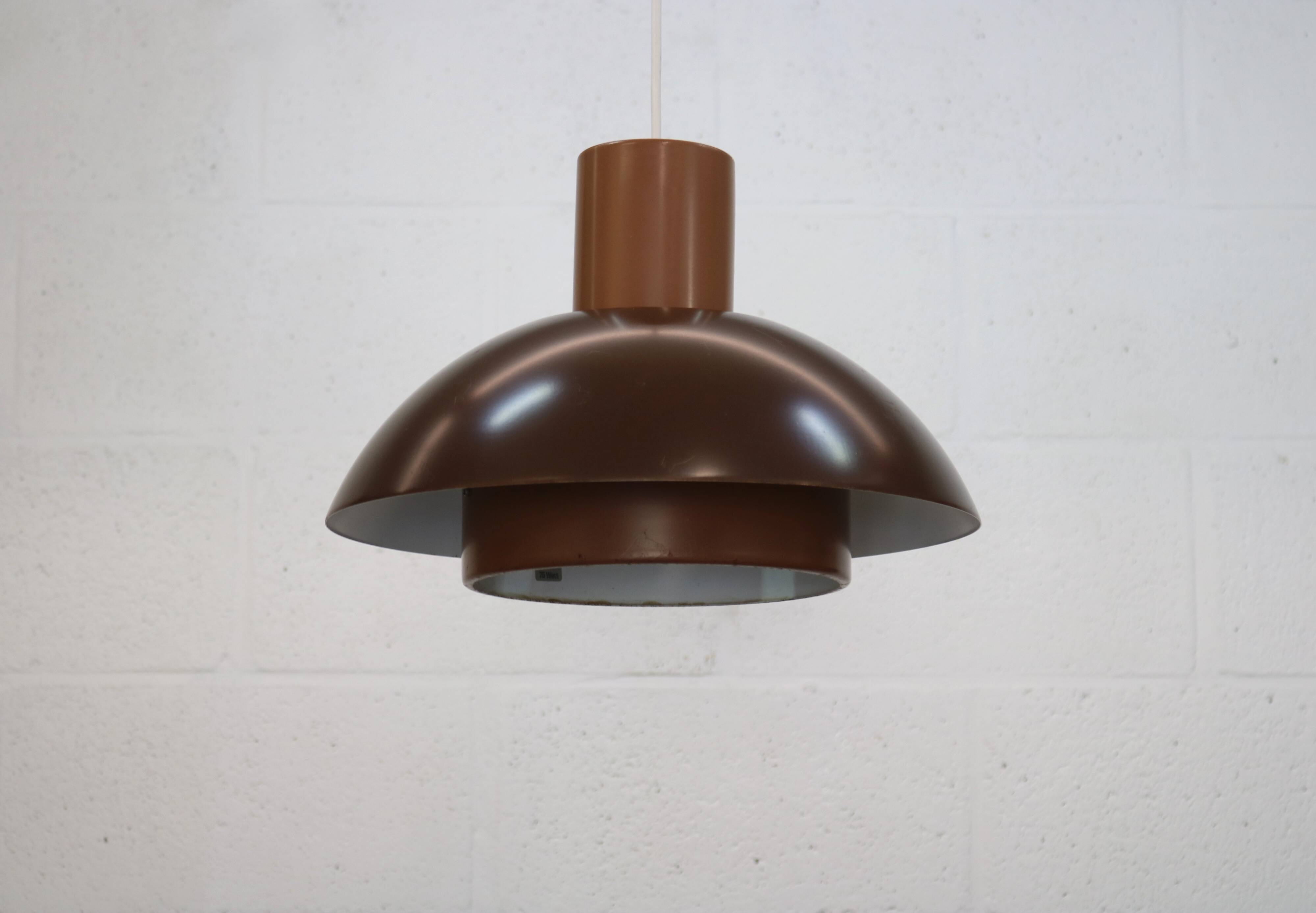 Suspension Lakaj Jo Hammerborg : Suspension moderne danoise, Fog & Morup, années 1970