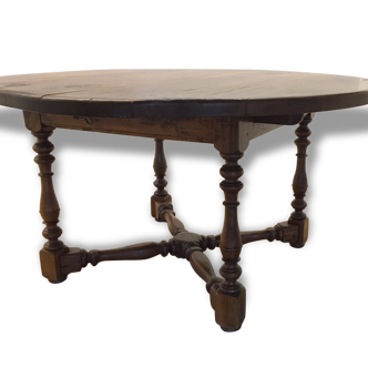 Walnut Manor round table with 1 extension