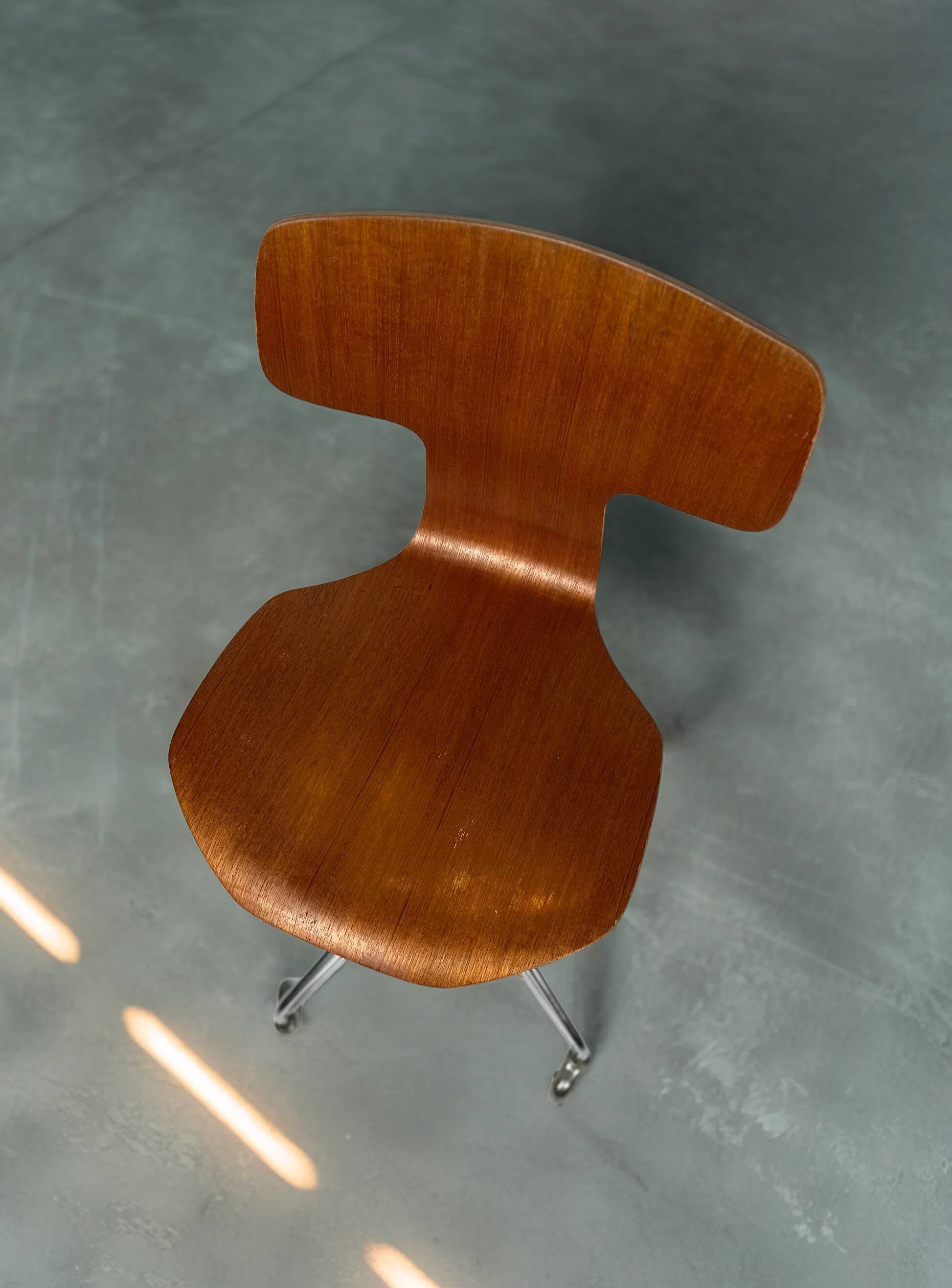 Vintage office chair 3113 by Arne Jacobsen for Fritz Hansen (1971)