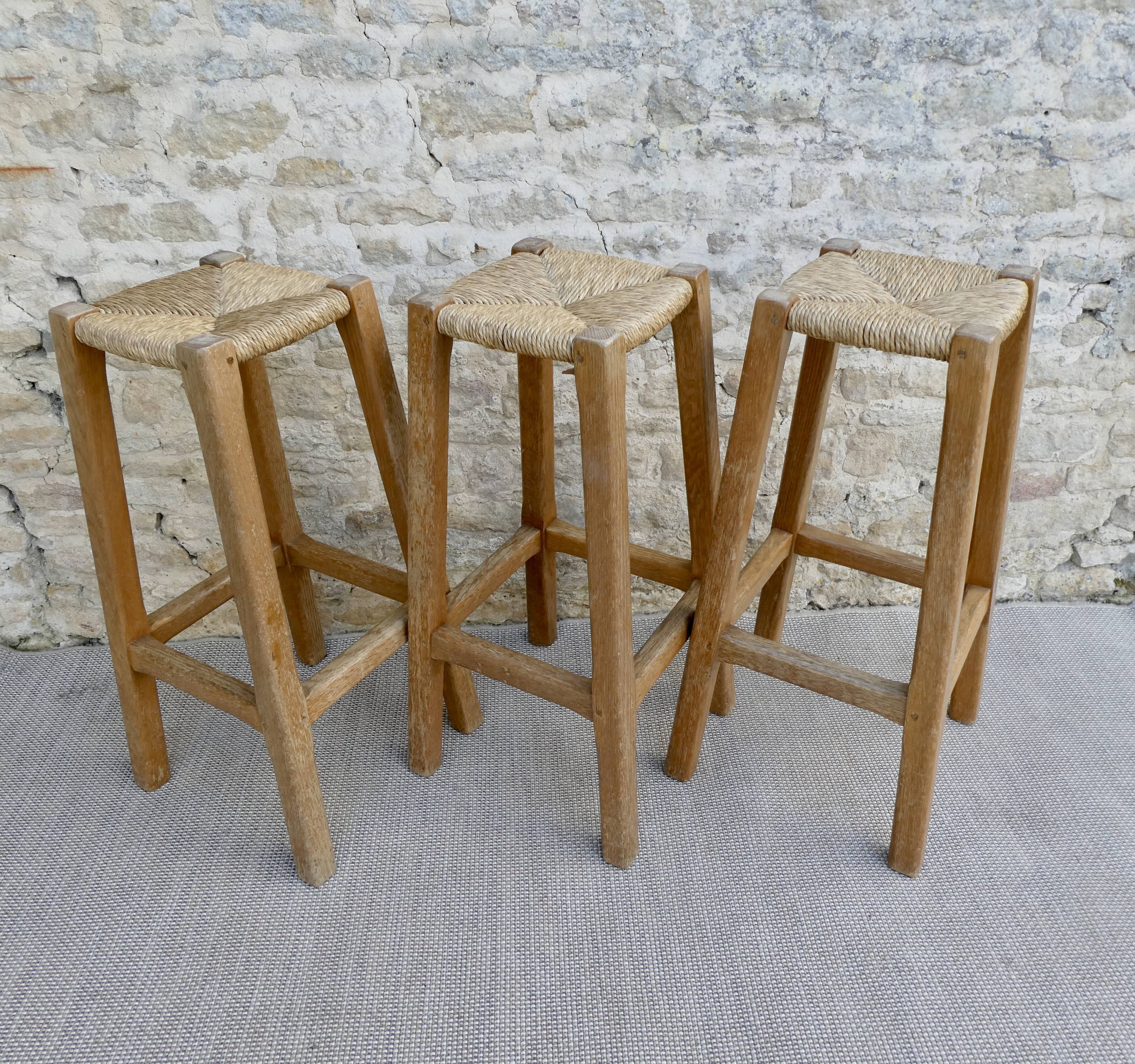 Lot of 3 high stool, bar, solid oak and mulched seat