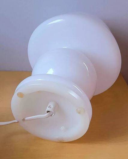 Murano opaline mushroom lamp, 1970