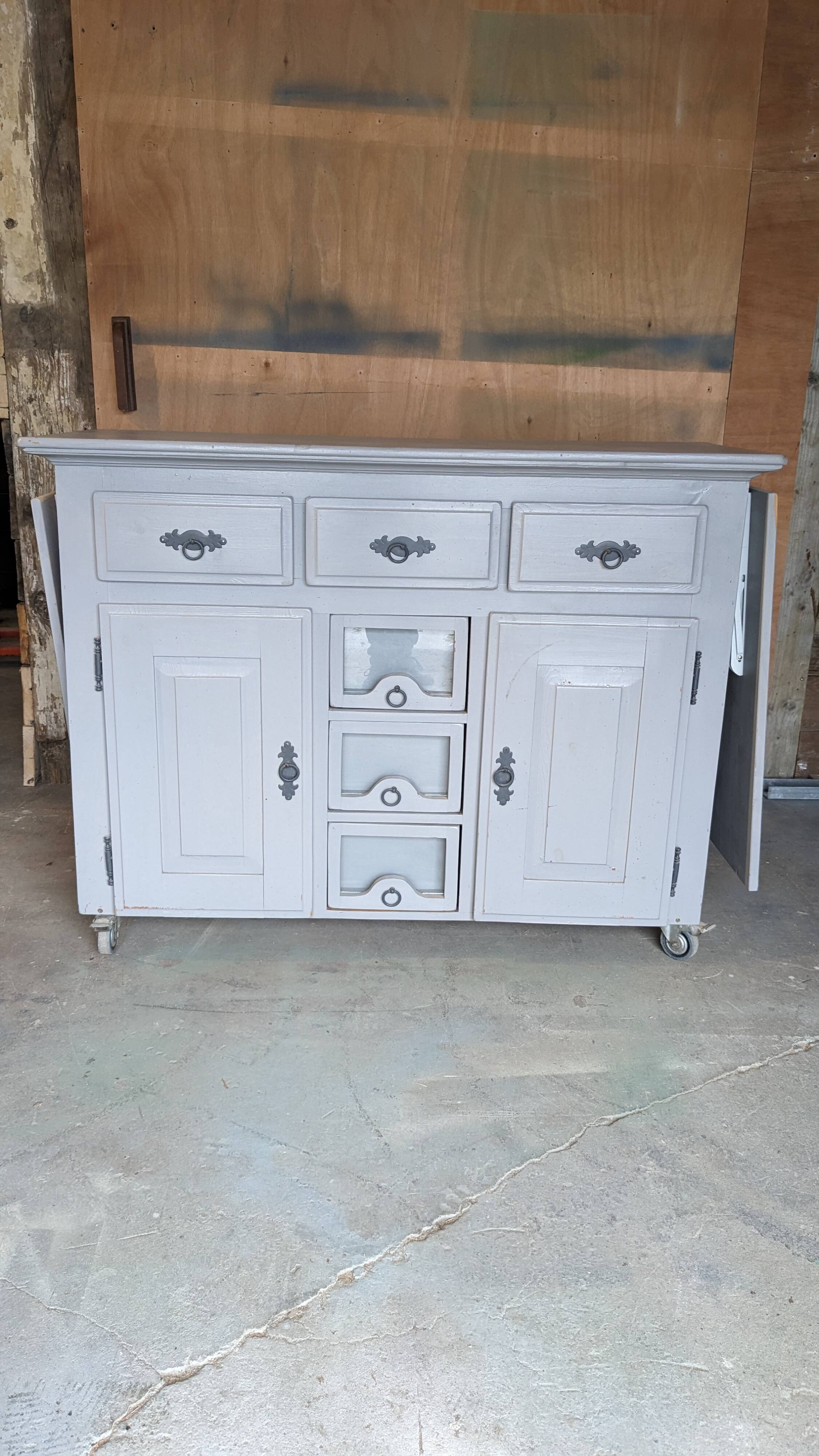 Outdoor plancha buffet