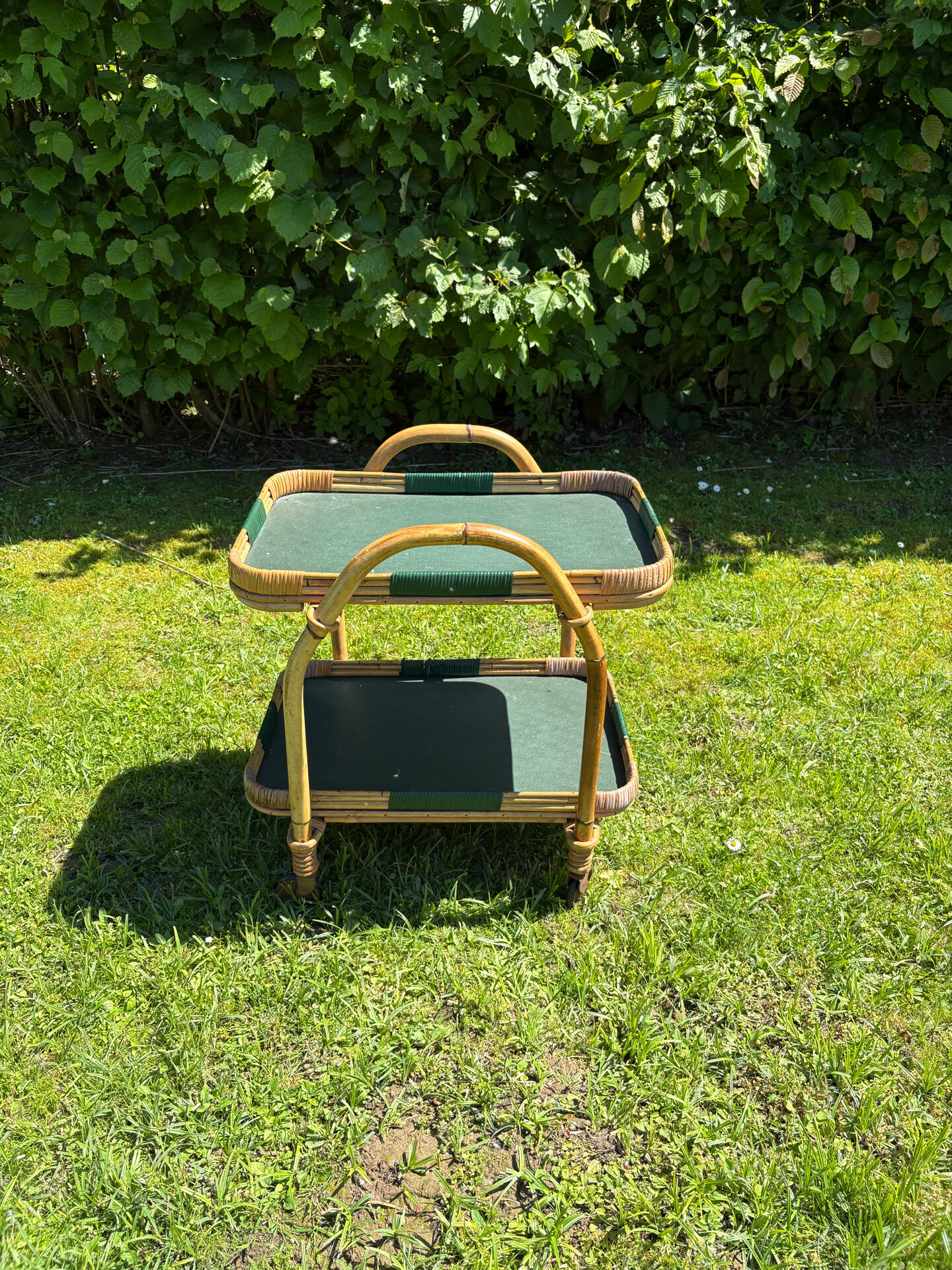 Desserte vintage en rotin et bambou – années 70