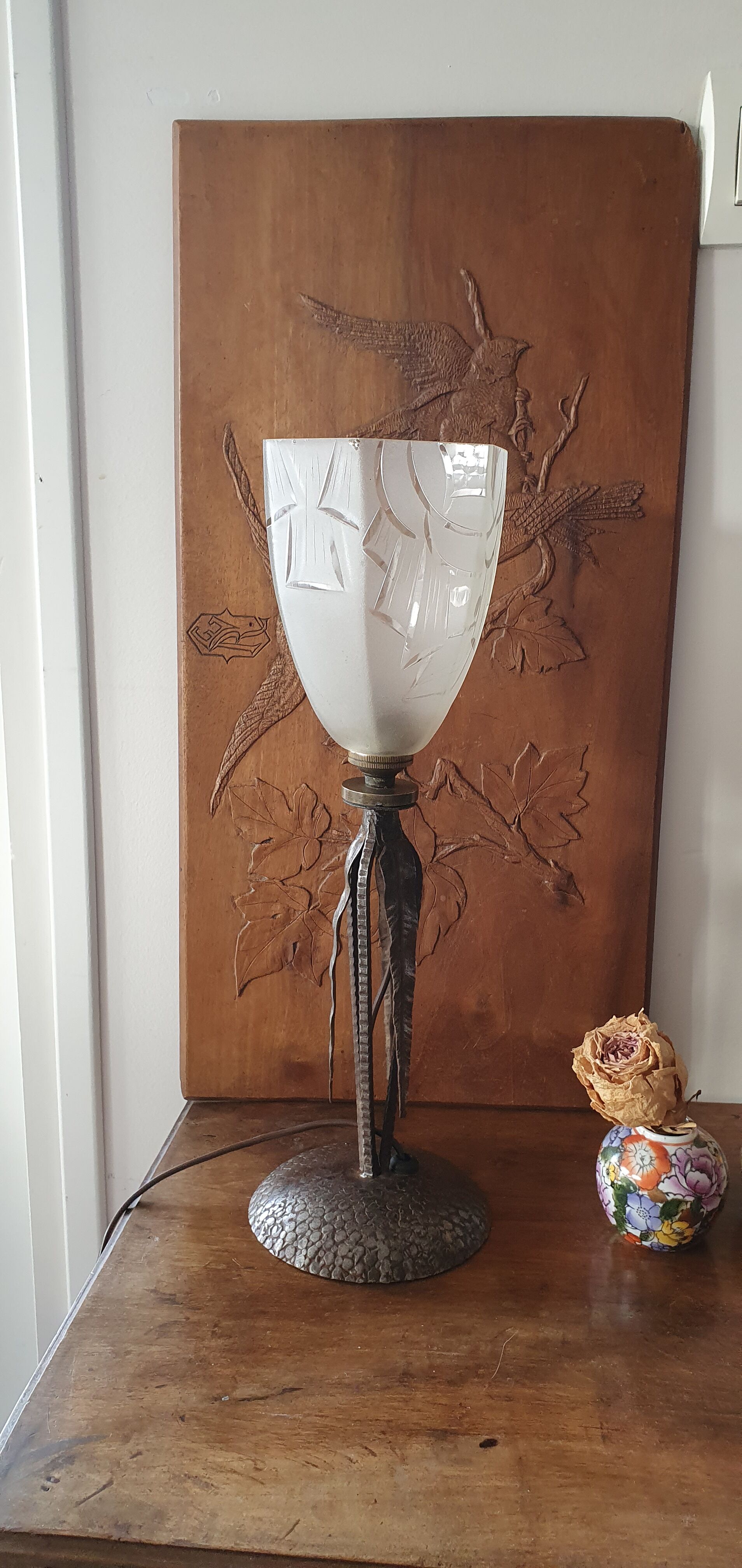 Art deco table lamp