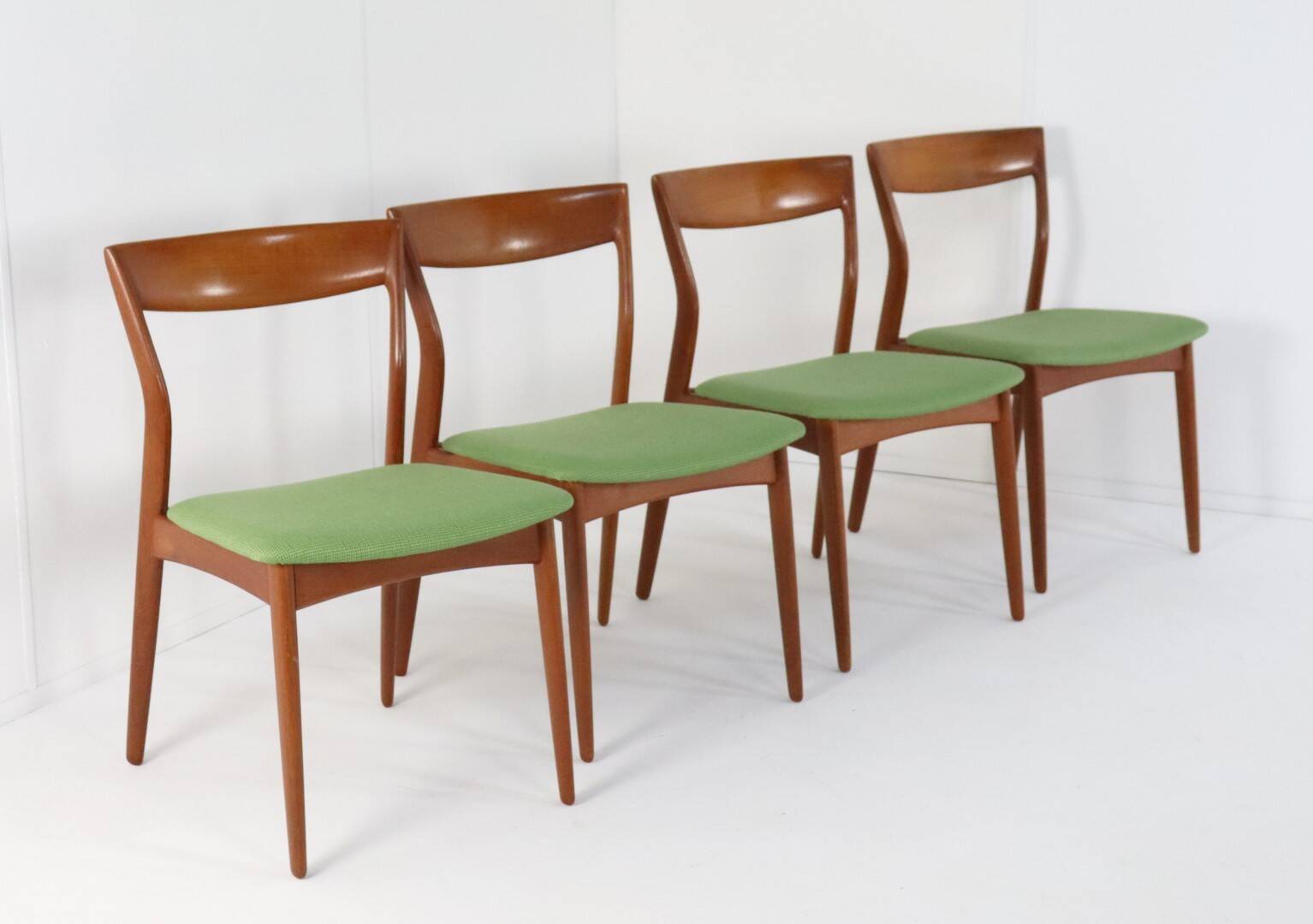 Ensemble de 4 chaises de salle à manger R. Borregaard pour Viborg