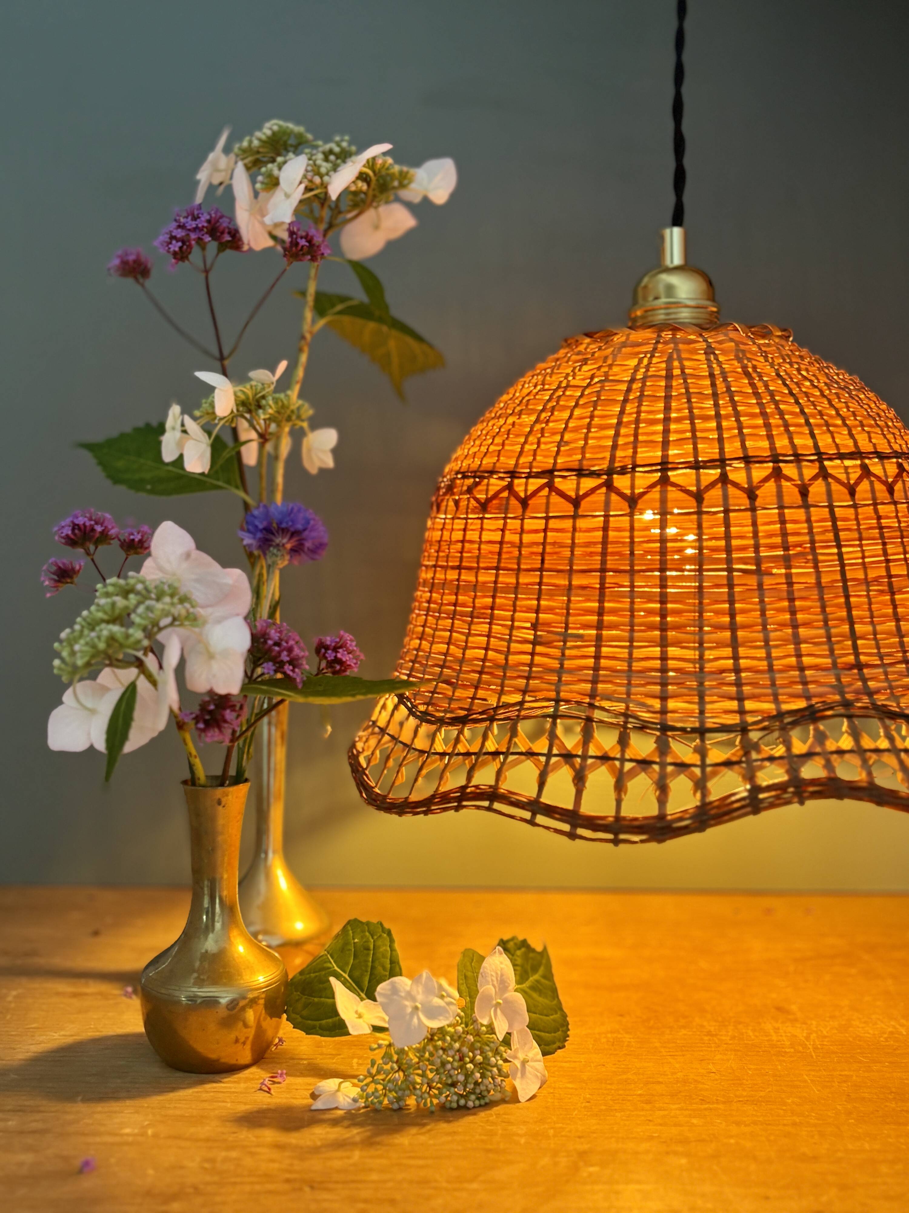 Vintage pendant light in natural materials