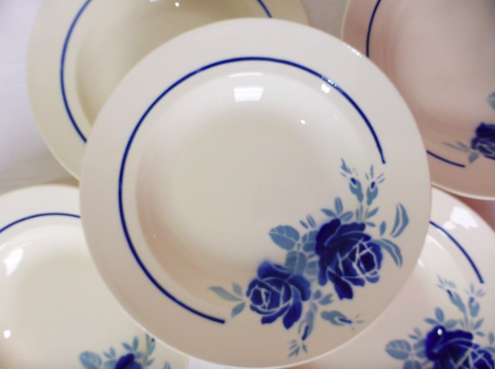 Set of 5 vintage flat plates from Grimaud Strasbourg, Poitiers model, porcelain