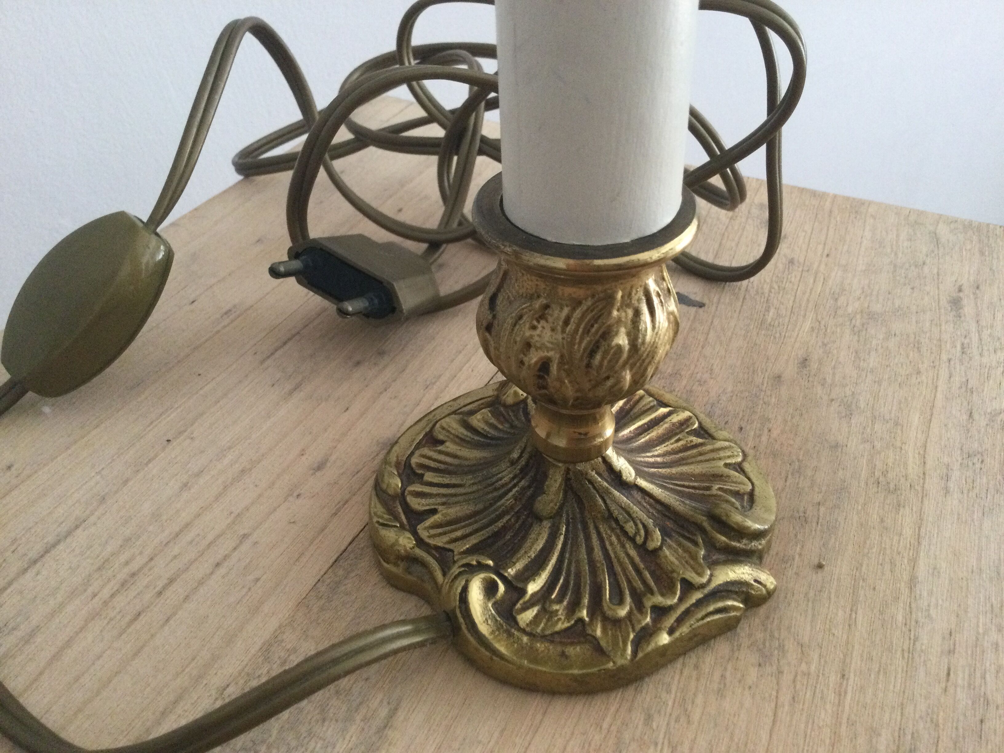 Bronze candlestick lamp