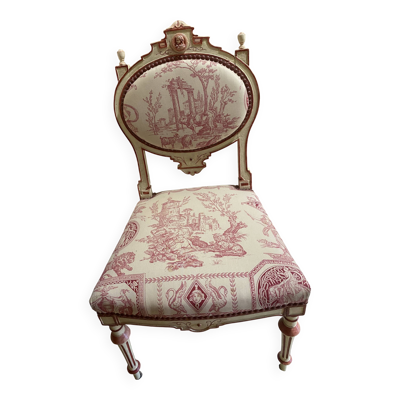 Chaise classique en bois peint et tissu toile de Jouy