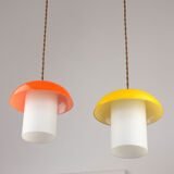 3 suspensions champignon en verre et laiton du milieu du siècle