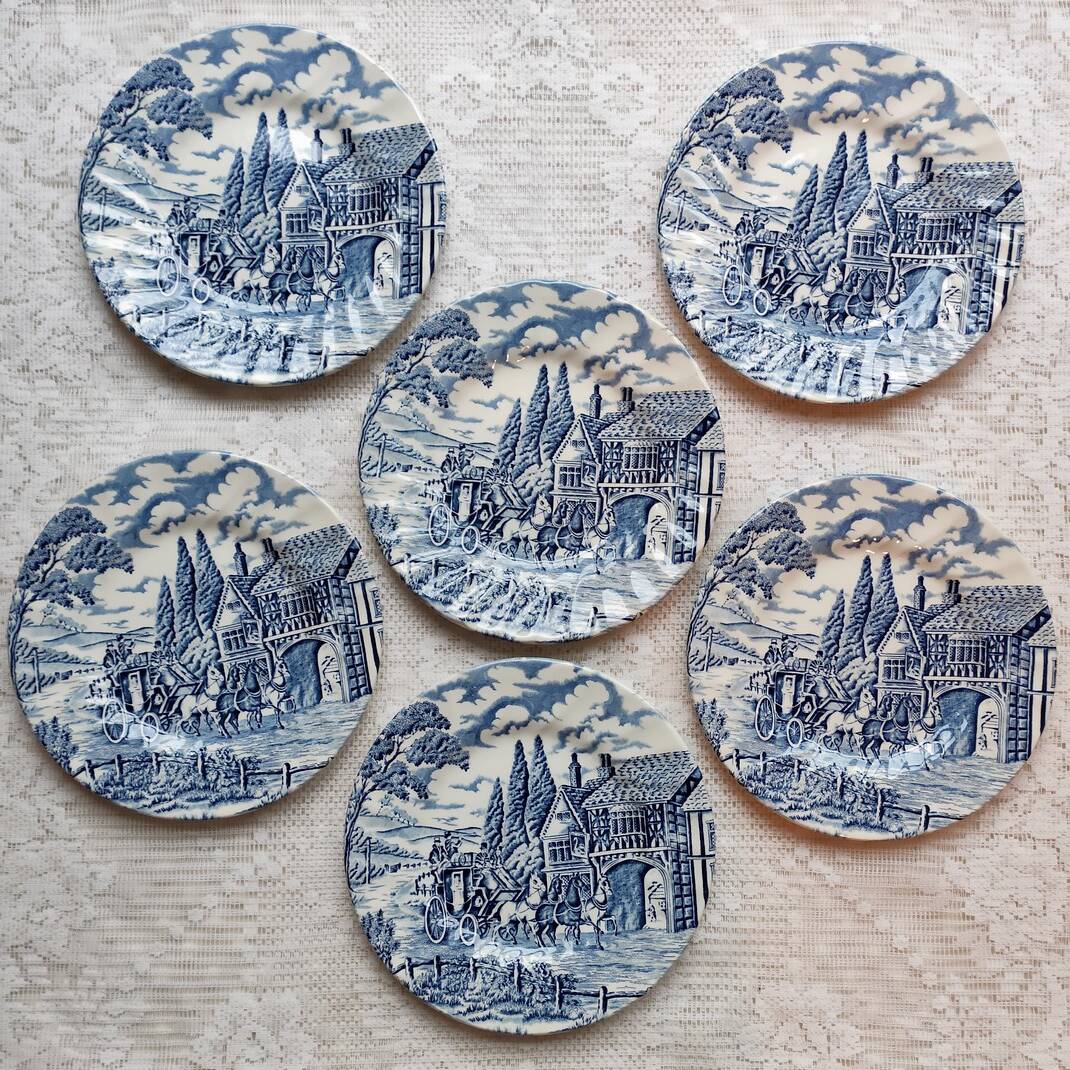 Set of 6 porcelain dessert plates