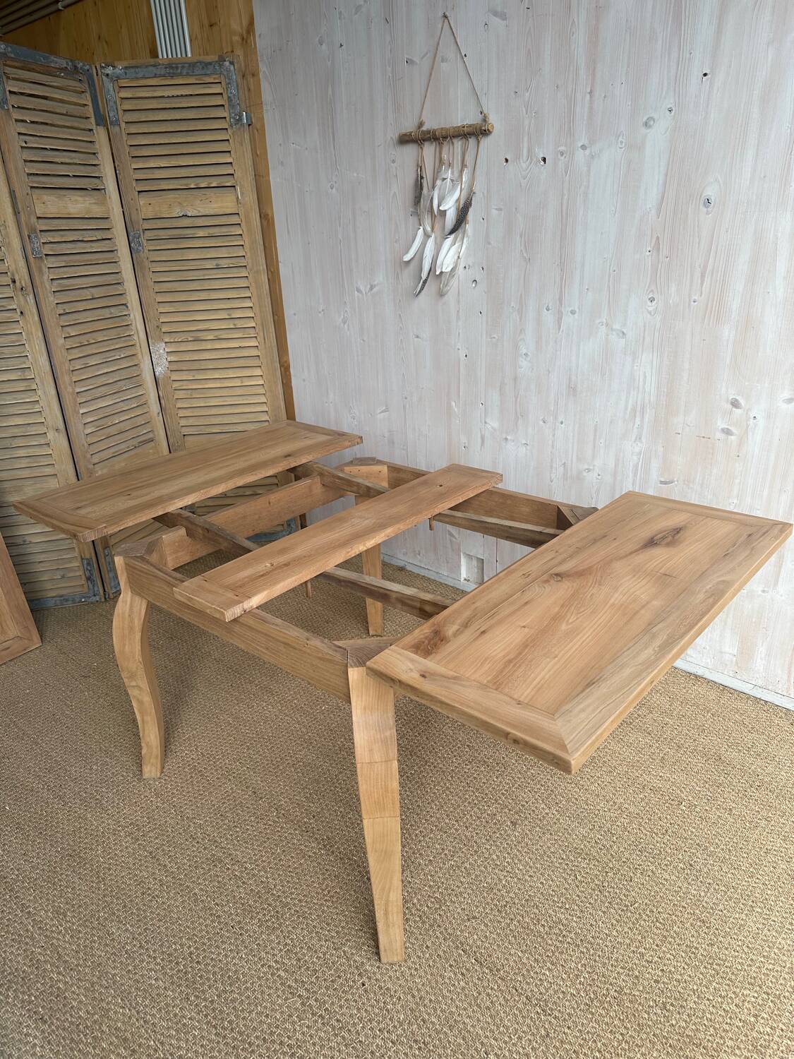 Table ancienne en châtaignier massif rénovée – extensible