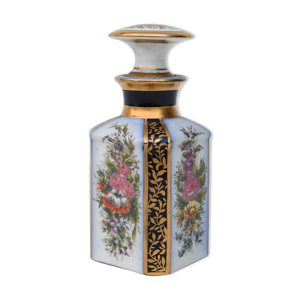 Flacon en porcelaine à décor