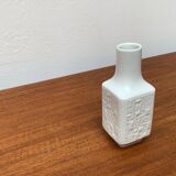 Brutalist porcelain vase from mid-century Wunsiedel Bavaria Porcelain, 1960s.