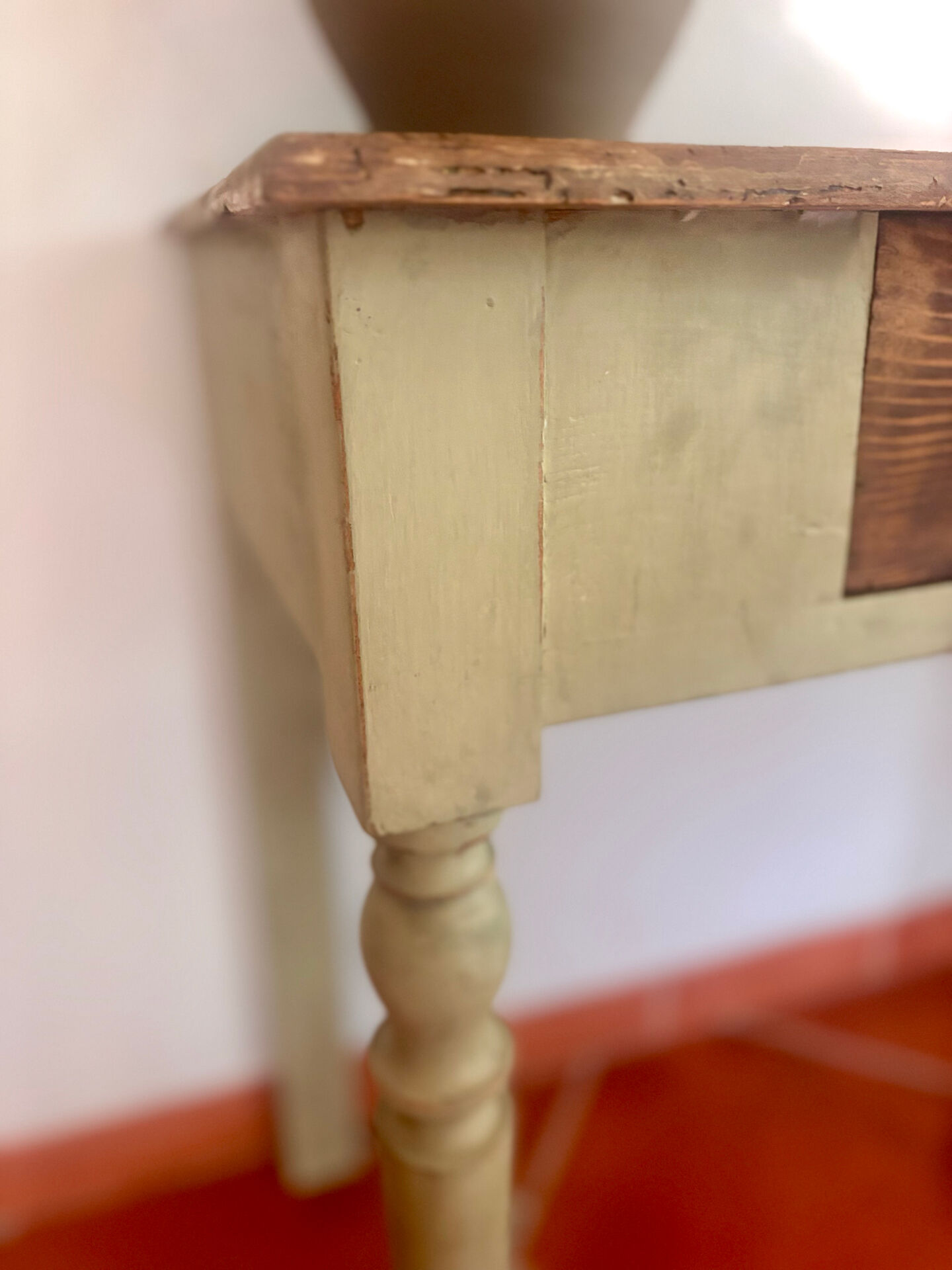 Old patinated wooden console – French country spirit, turned legs.