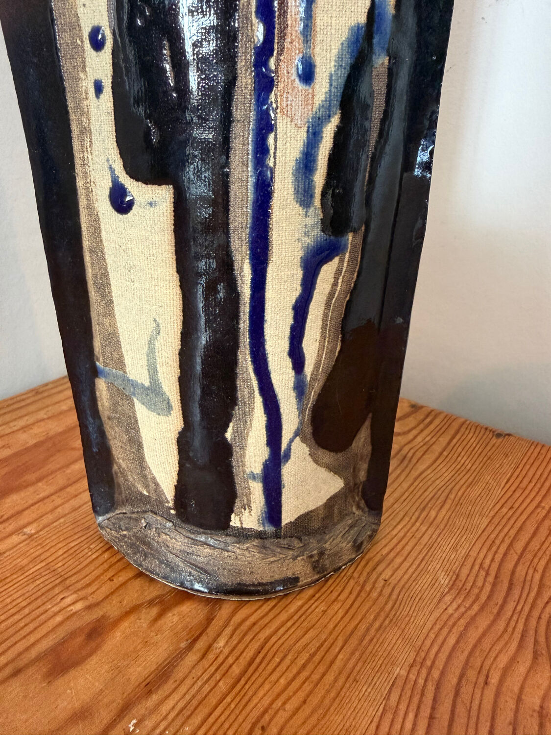 Large vase design in glazed ceramic, hand-painted, vintage, signed.