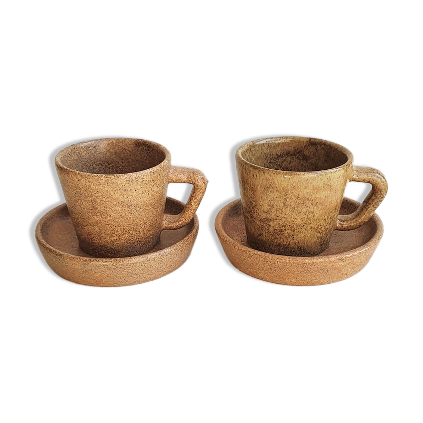 Lot of 2 cups and saucers in sandstone