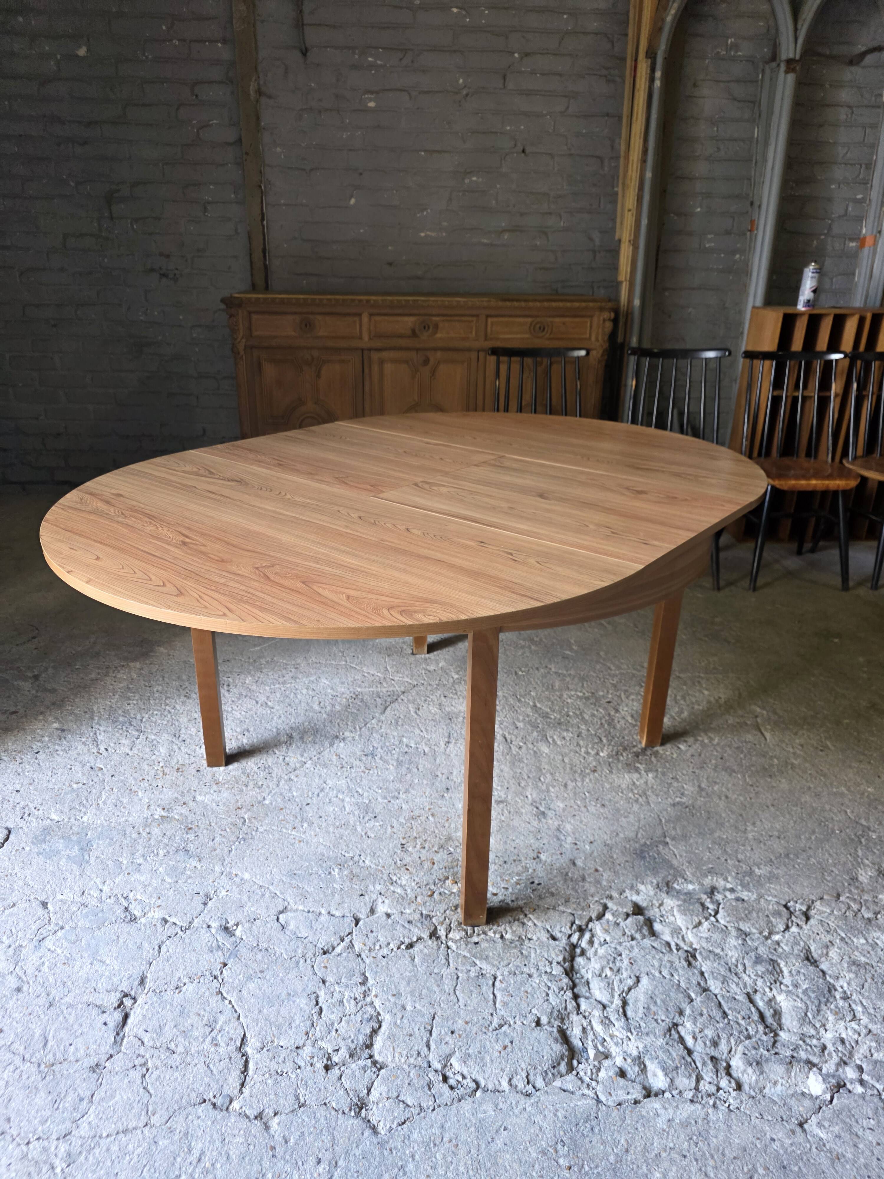 Table scandinave extensible en chêne des années 60