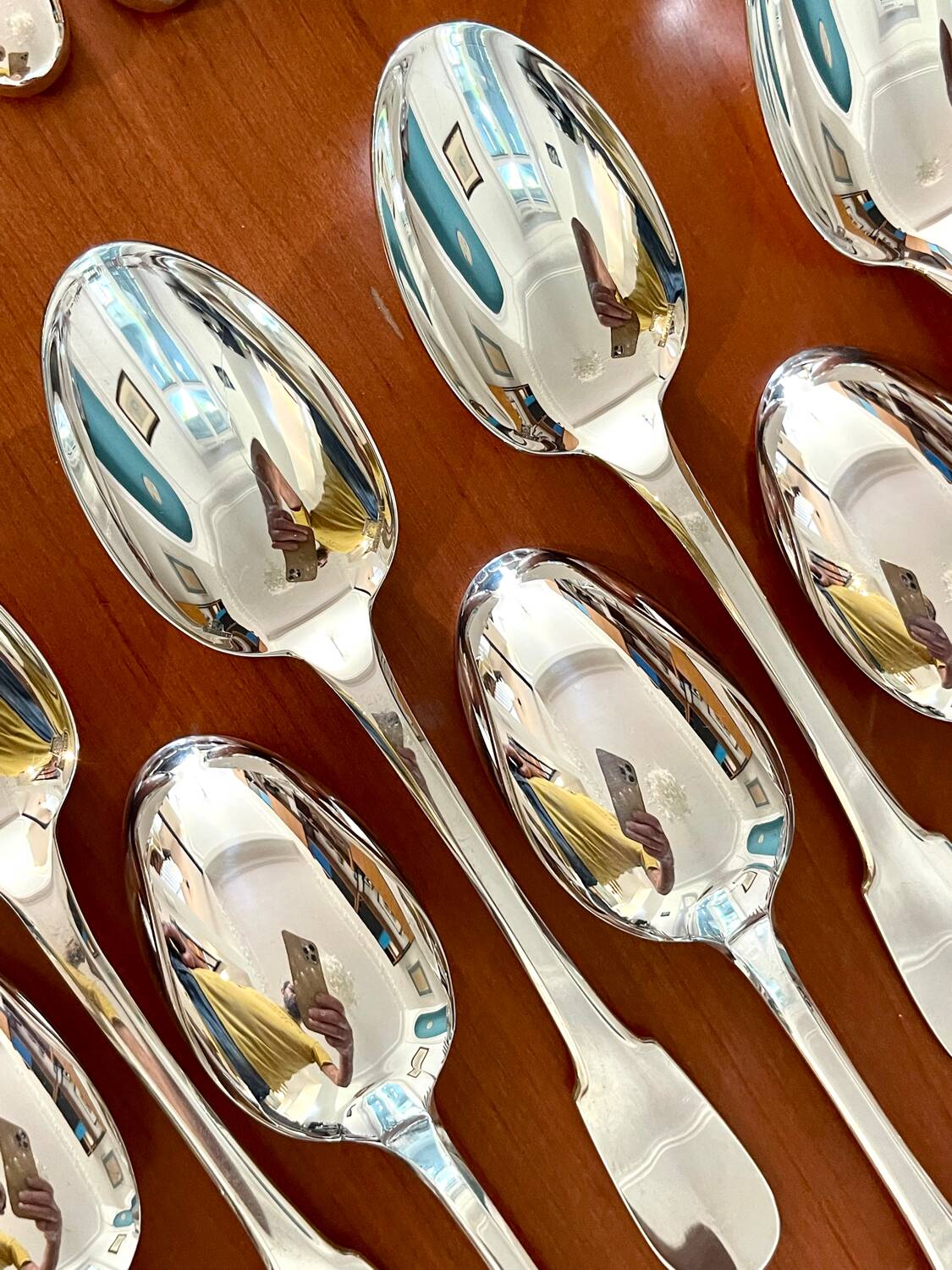 Christofle Cluny, cutlery set of 48 pieces in like-new condition.