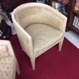 2 toad chairs