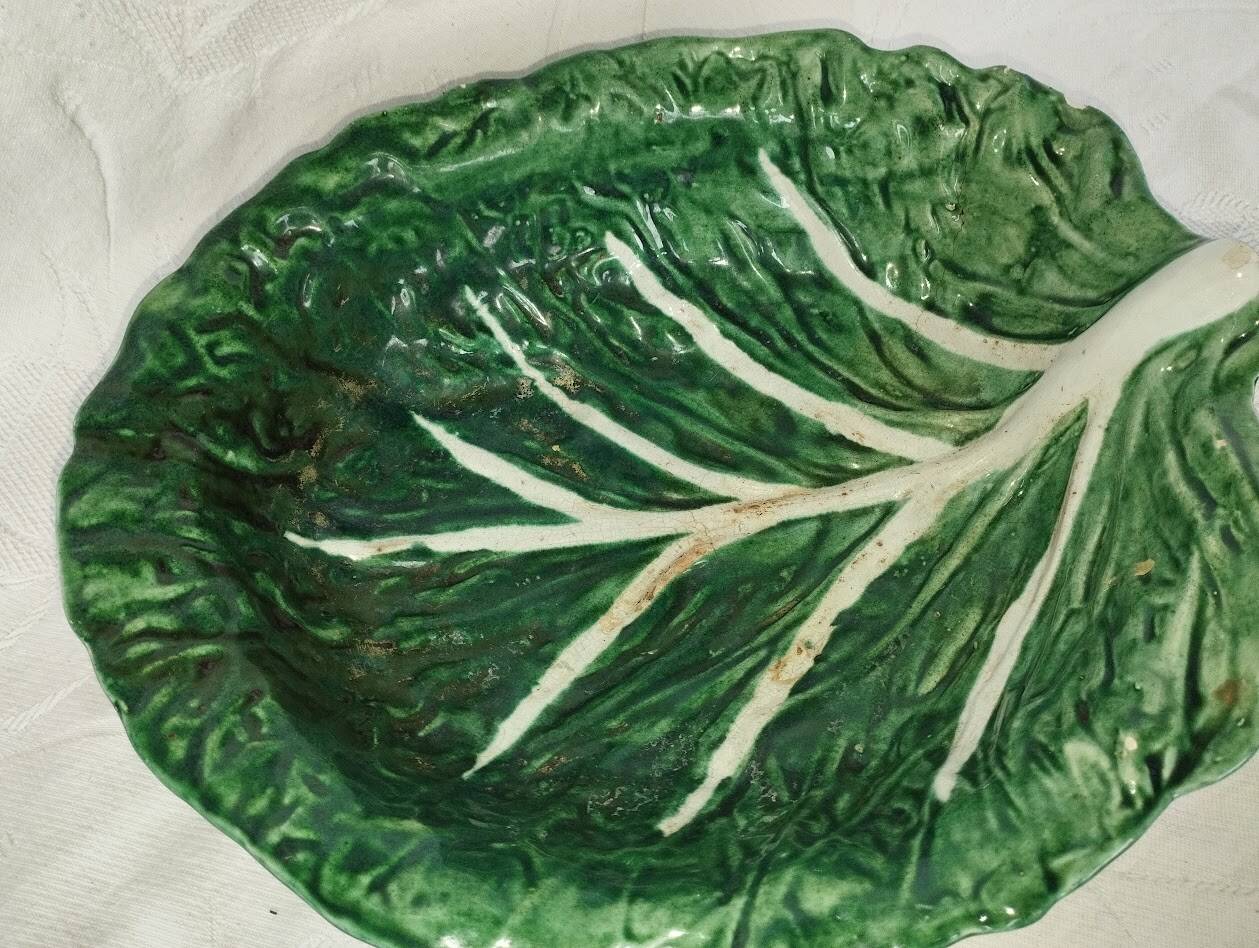 Large cabbage leaf plate Gerber – French barbotine – decorative piece